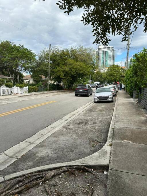 Quiet & Centrally Located House - Private Parking, Laundry And Storage For Luggage Miami Ngoại thất bức ảnh